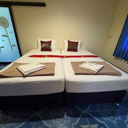 Baan Klong House Hotell Baan Khai Exteriör bild