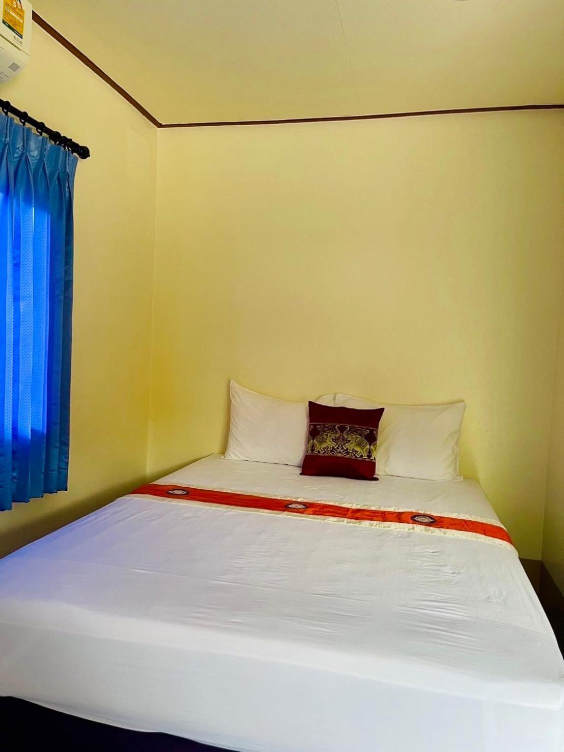 Baan Klong House Hotell Baan Khai Exteriör bild