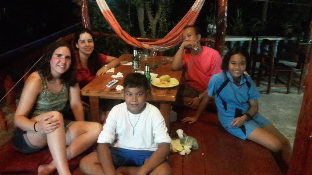 Baan Klong House Hotell Baan Khai Exteriör bild